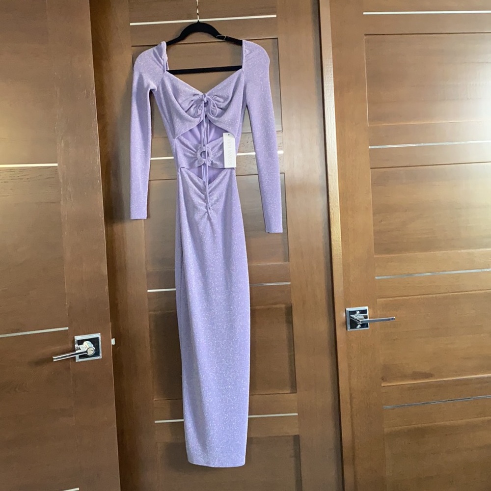 This dress fits super cute. Perfect for a night out. - Picture 2 of 9